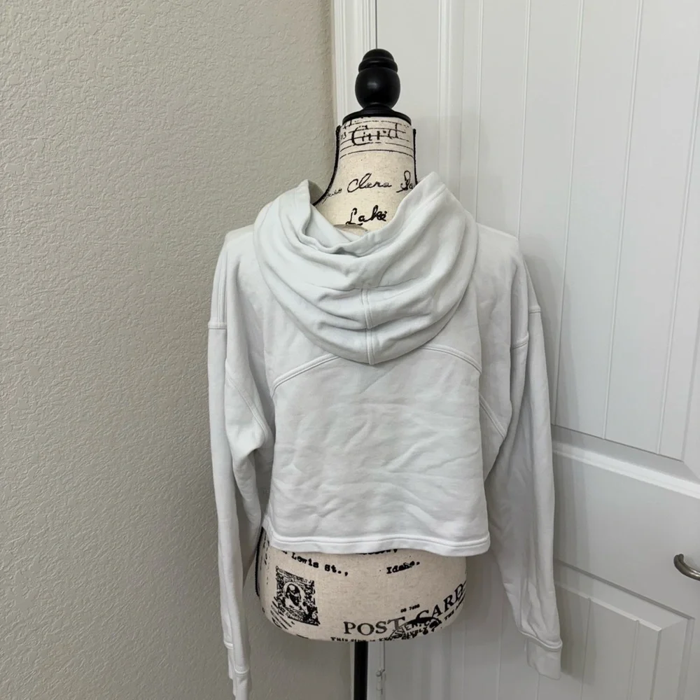 Lululemon Athletica All Yours White Cropped Sweatshirt hoodie sz 18